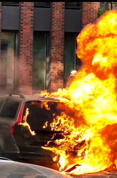 2019-02-06 Habersaathstraße 48 21. September Brand PKW Diekmann