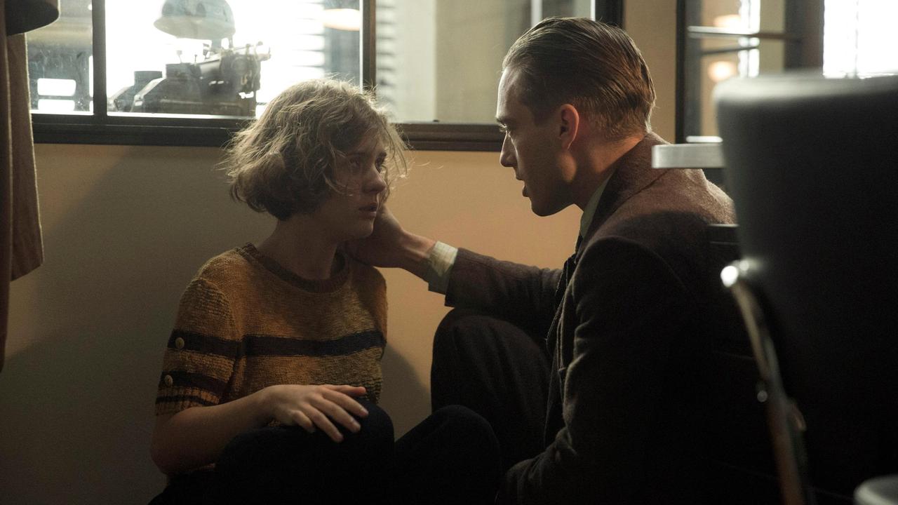 2019-07-31 Babylon Berlin Folge 12 002 Beinahe ein Kuss