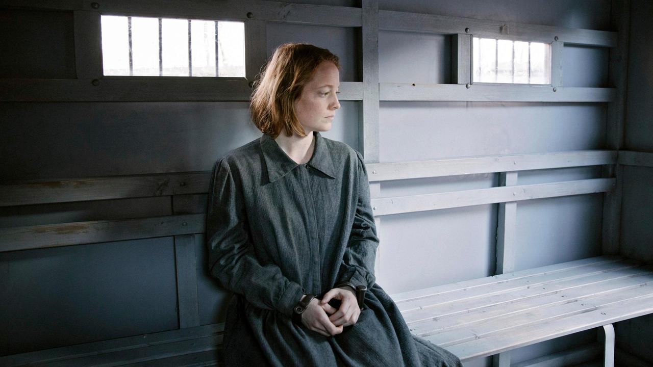 2020-10-15 Babylon Berlin Folge 20 Staffel 3 Folge 4 Foto 01